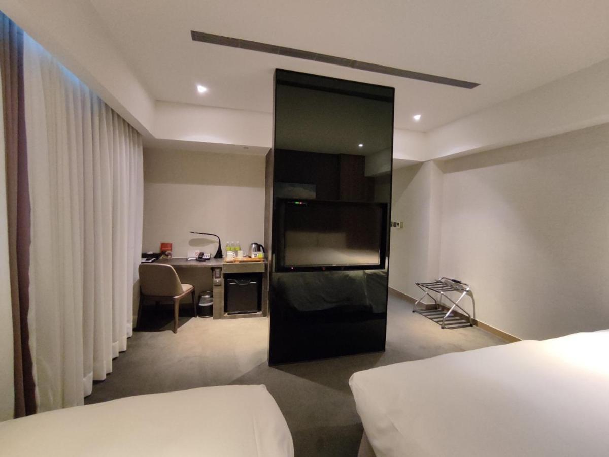 Hualien Holiday Hotel Екстериор снимка
