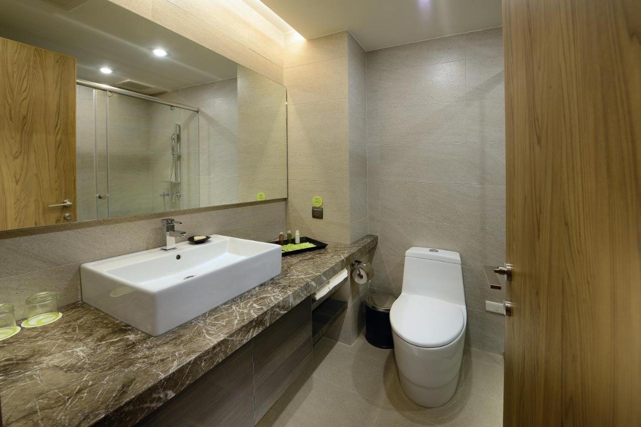 Hualien Holiday Hotel Екстериор снимка