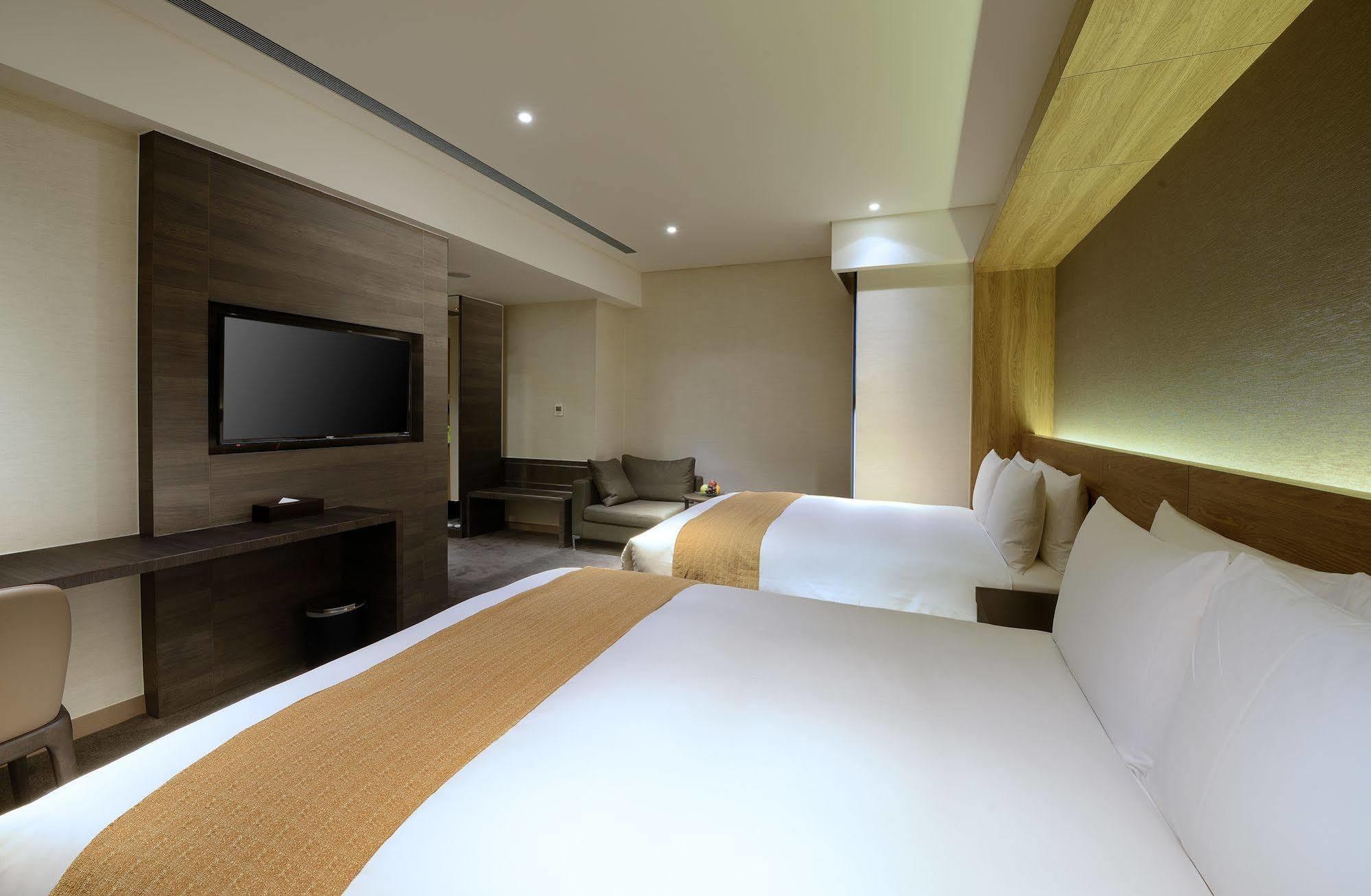 Hualien Holiday Hotel Екстериор снимка